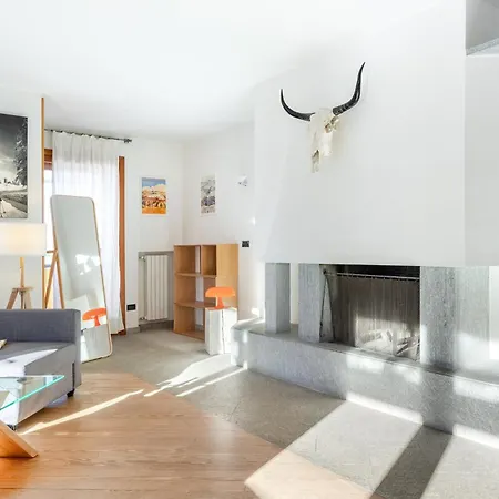 Hostdomus - Urban Appartamento Sestriere